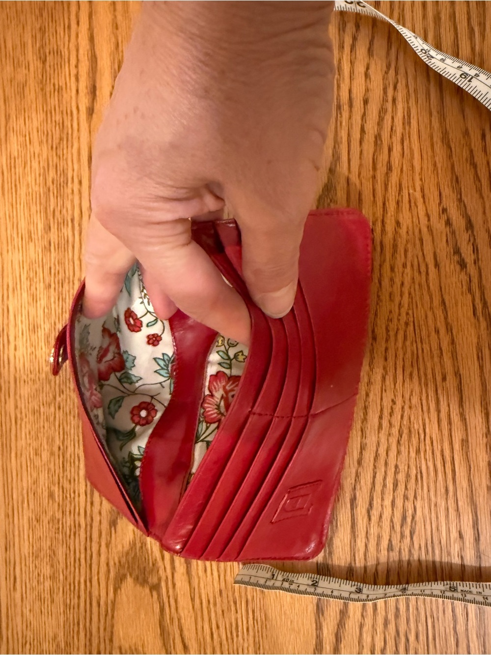 Red wallet, multi functional - Picture 5 of 8